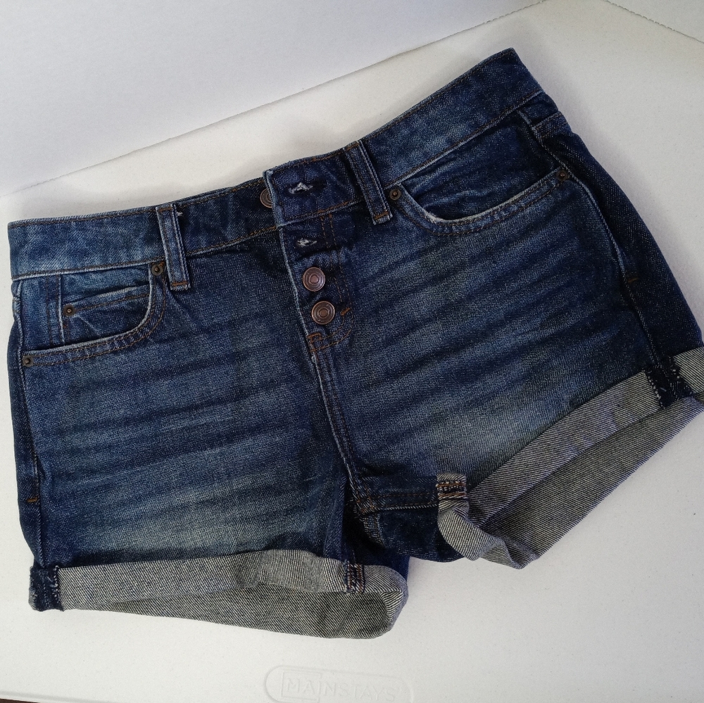 No Boundaries shorts